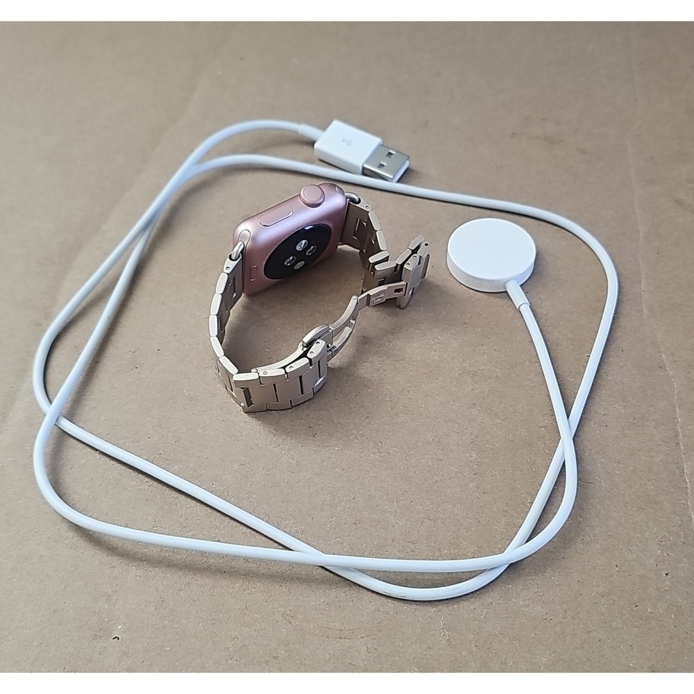 apple watch series 1 38 mm Aluminum Case - Picture 5 of 9